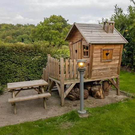 - Rue Du Chateau Deux 부런